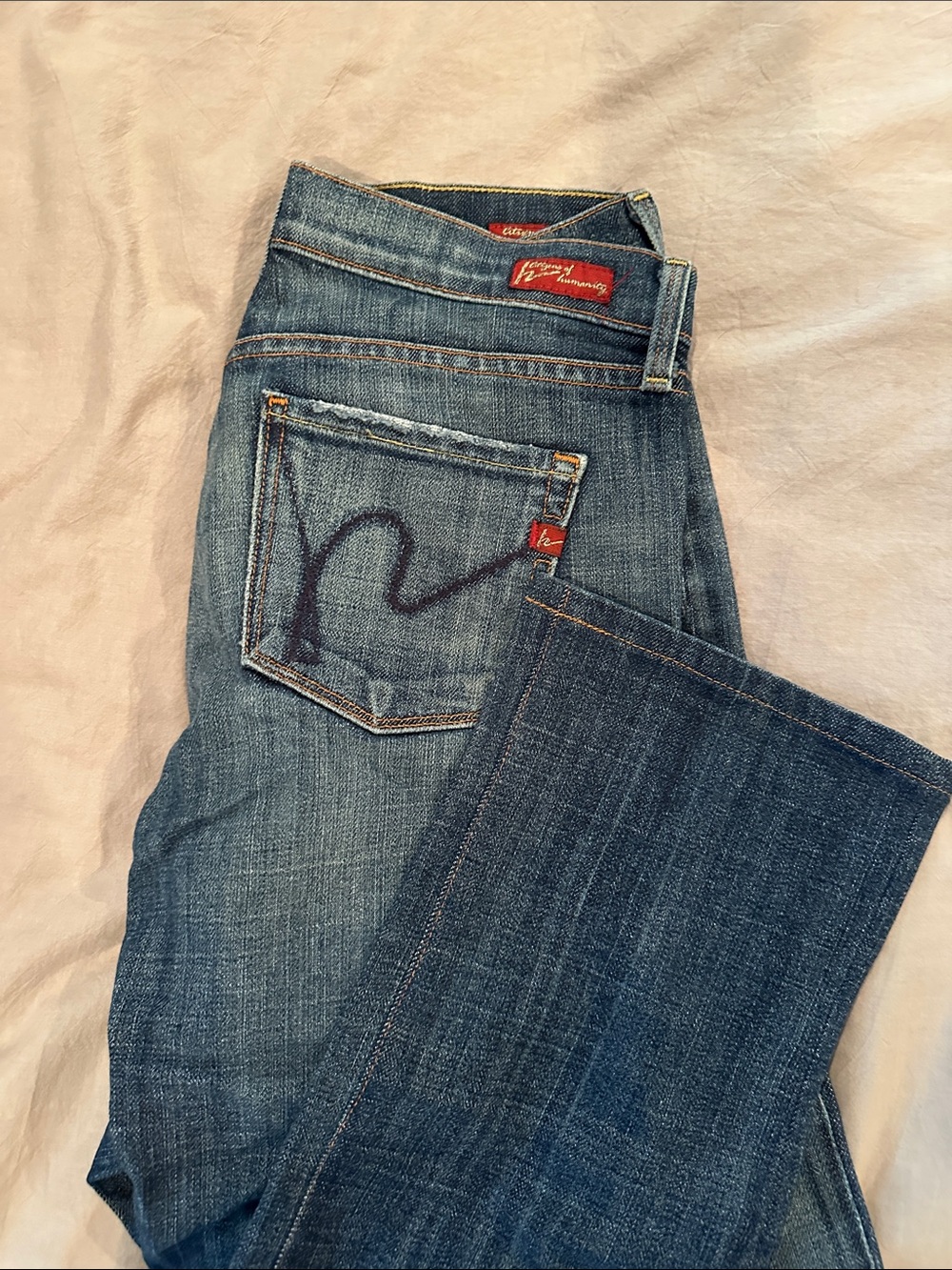 Women’s Bootcut Jeans in Medium Blue Wash - Red Tab Detail Citizens of Humanity